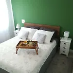 Lili In Pet Friendly, Free Parking Апартаменты