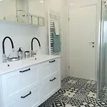 Апартаменты Lili In Pet Friendly, Free Parking
