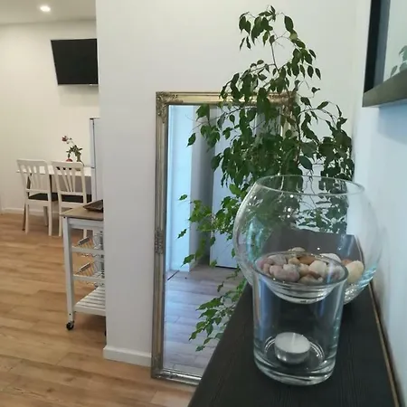 Lili In Pet Friendly, Free Parking