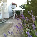 Apartment Lili In Pet Friendly, Free Parking